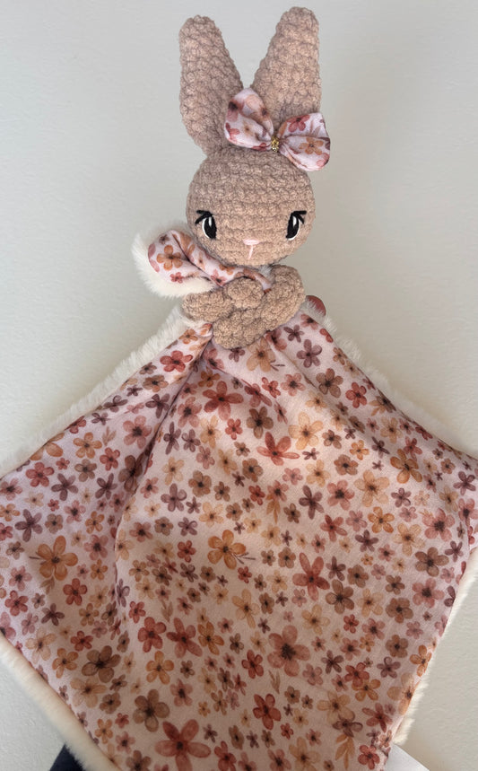 Doudou lapin câlin
